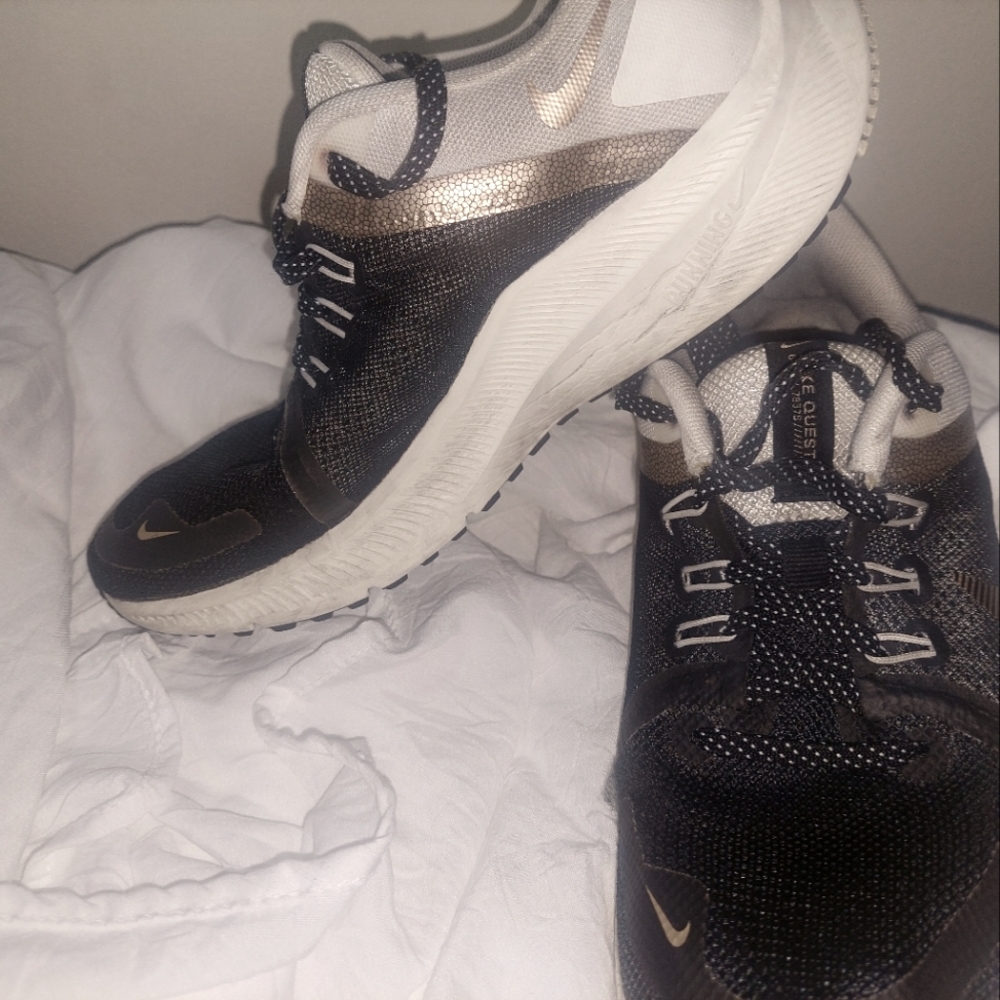 Women's Nike Quest 4 Running Shoes